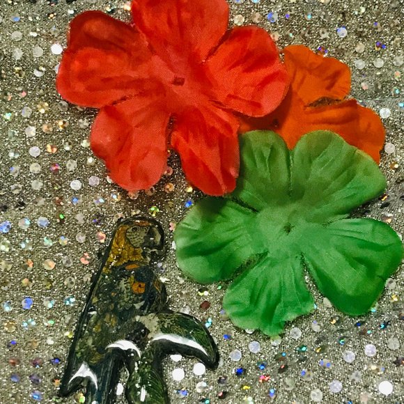 Parrot Handmade Pin/Brooch/Pendant - Picture 13 of 16